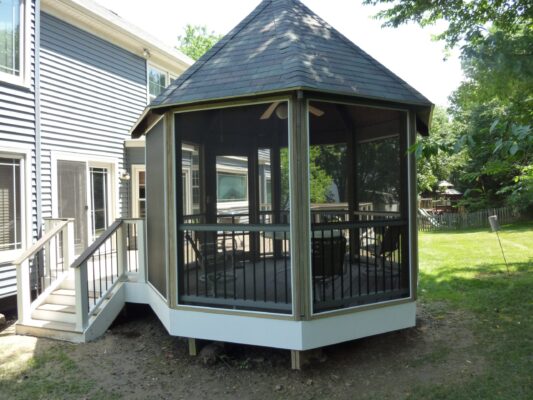 porch - Evergreen Fence & Deck