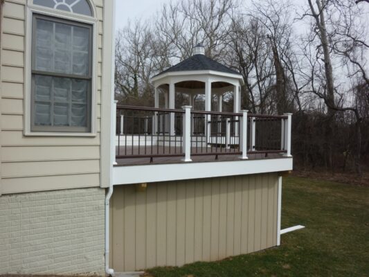 Decks - Evergreen Fence & Deck