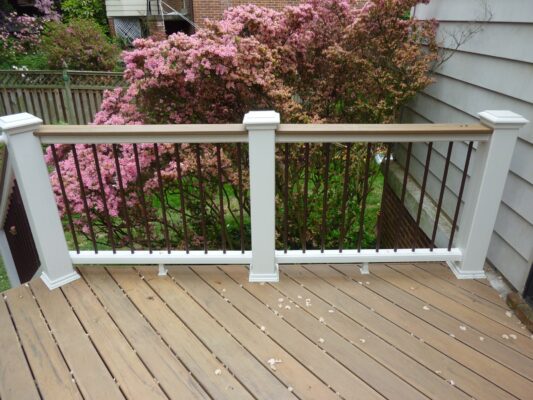 Decks - Evergreen Fence & Deck