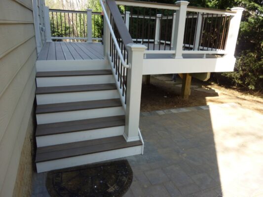 Patio - Evergreen Fence & Deck