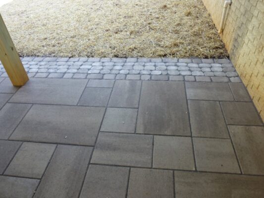Patio - Evergreen Fence & Deck