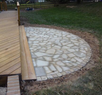 Patio - Evergreen Fence & Deck