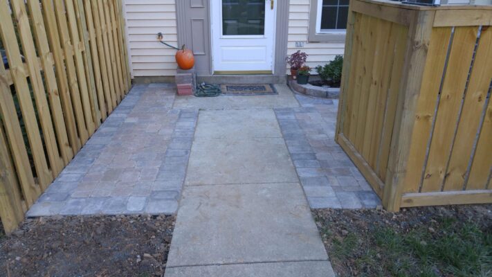 Patio - Evergreen Fence & Deck